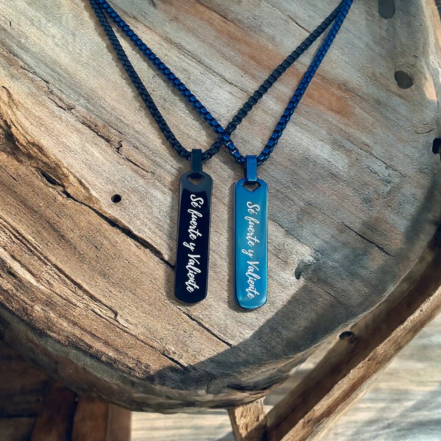 Collar "Sé Fuerte y Valiente" – Recordatorio de Resiliencia y Fortaleza